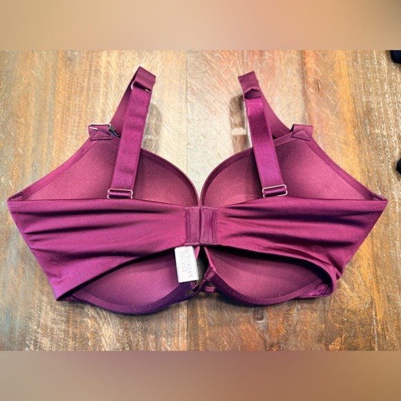 Victoria's Secret Deep Purple Bra with Sparkling Straps - Picture 2 of 2